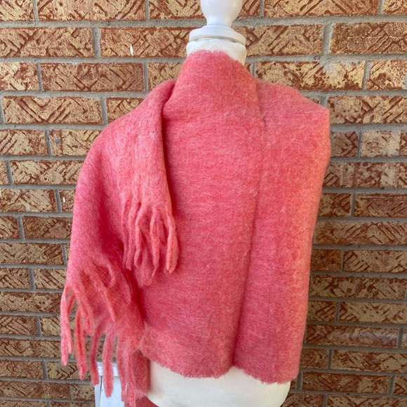 J. Crew peachy scarf - Picture 2 of 3